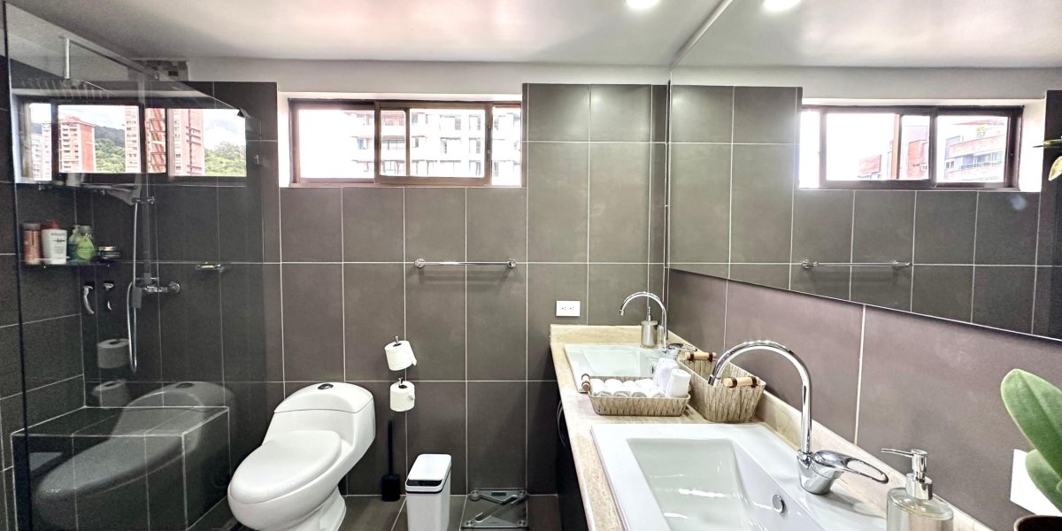 451c90c7-e20e-4e46-9dd0-85080da3f2c6