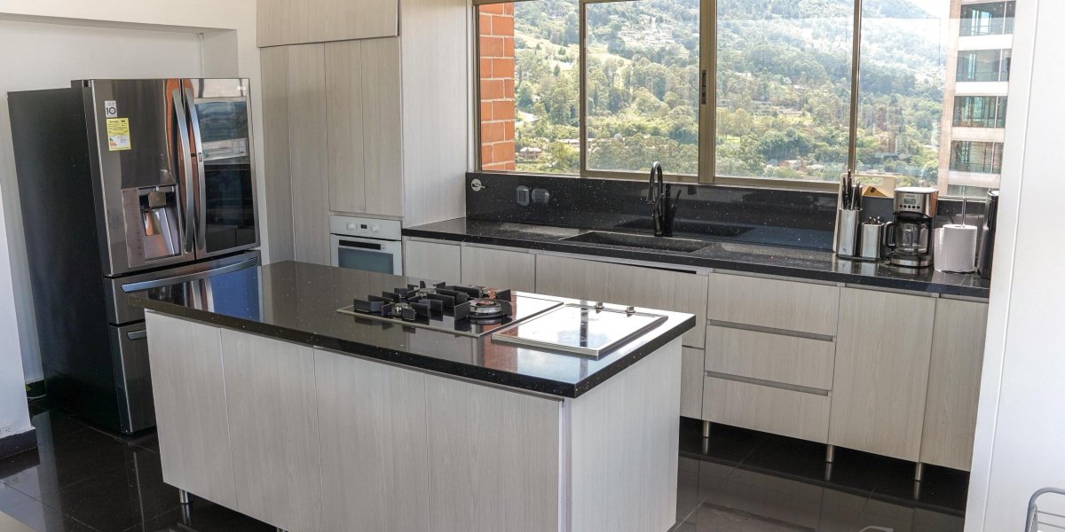 48c66d54-89ad-45b3-a977-6da308c3c9a9