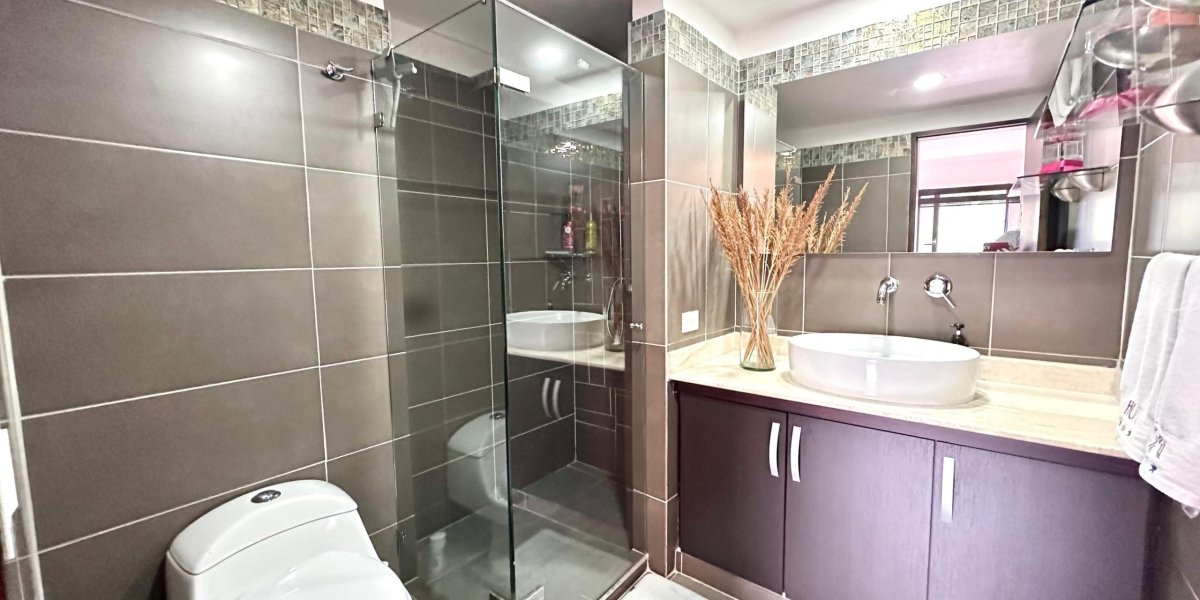 7ff6f271-8eb8-4e30-b1d4-833ef01d5862