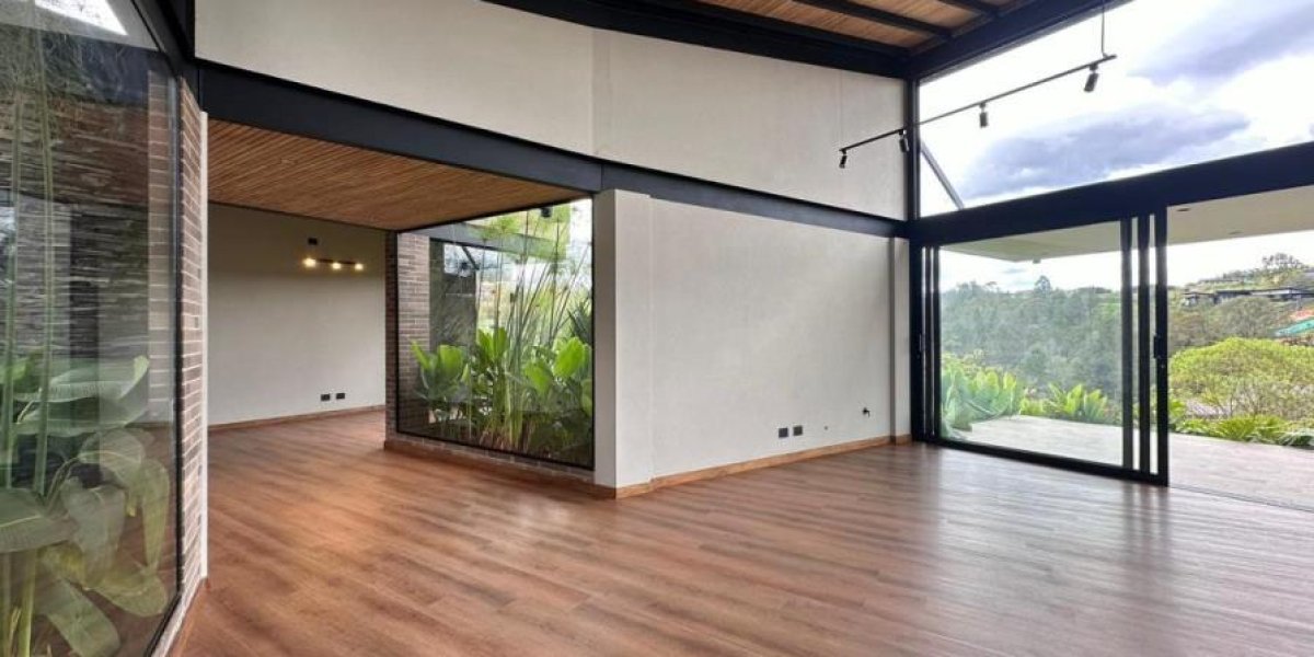 Imagen-de-WhatsApp-2024-07-19-a-las-18.47.01_cbbaebca