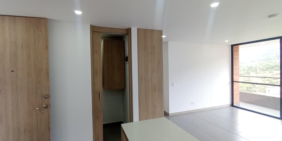 WhatsApp-Image-2025-08-26-at-3.53.19-PM-2