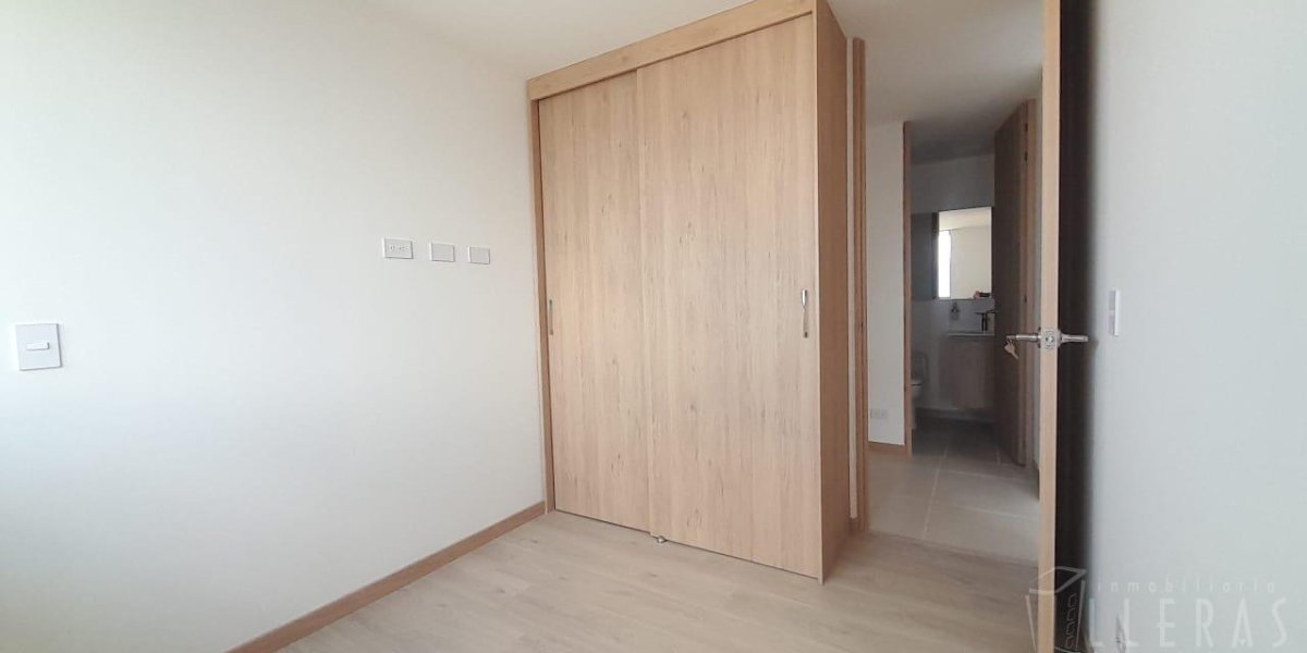 d1ec729e-777b-47ee-a3c3-0865a4e19179