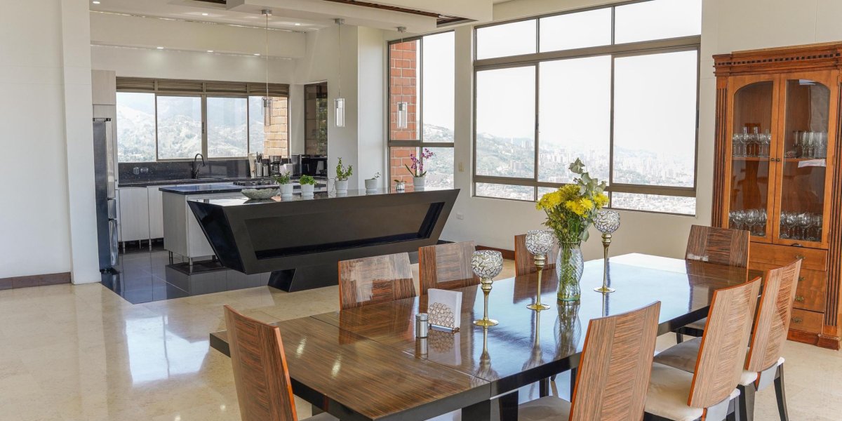 d9e4e29c-d520-4ac6-afce-435b04a49561