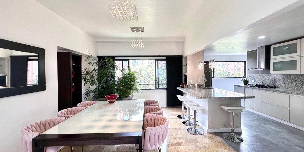 e2c7af4c-39a4-4029-b484-2b05eda654b1