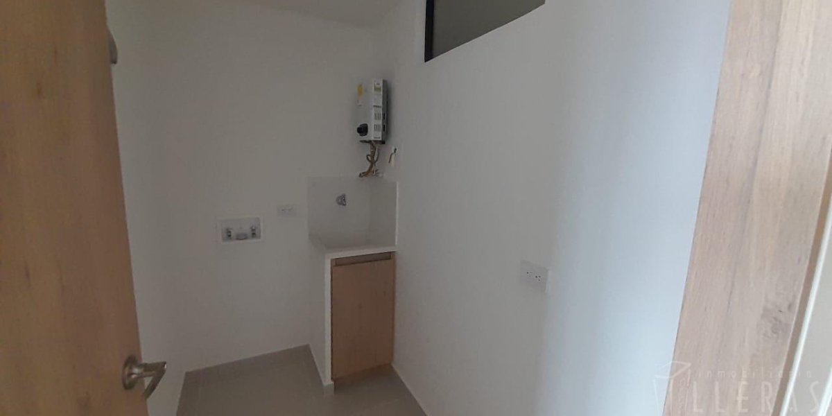 e4f9d8c8-5a49-4453-a038-ccb523bdb9b6